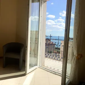 holiday-rentals-taormina.sicilyhotelsitaly.net/
