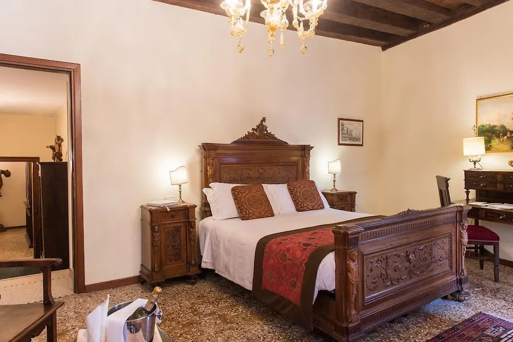 Hotel Palazzo Priuli Venezia 4*,